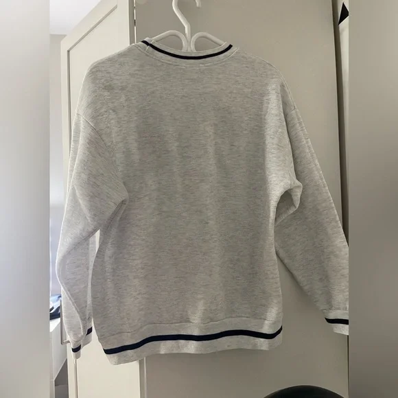 GREY CREW - Picture 2 of 2